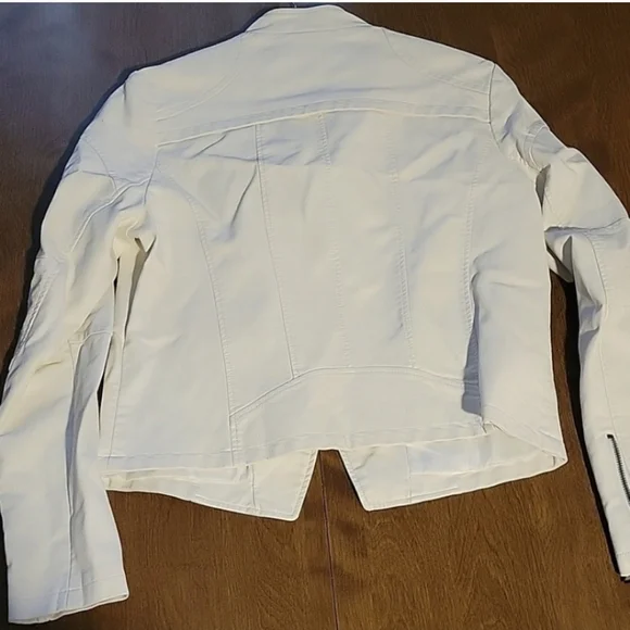 Lingluofang Faux White Leather Jacket - Picture 7 of 9